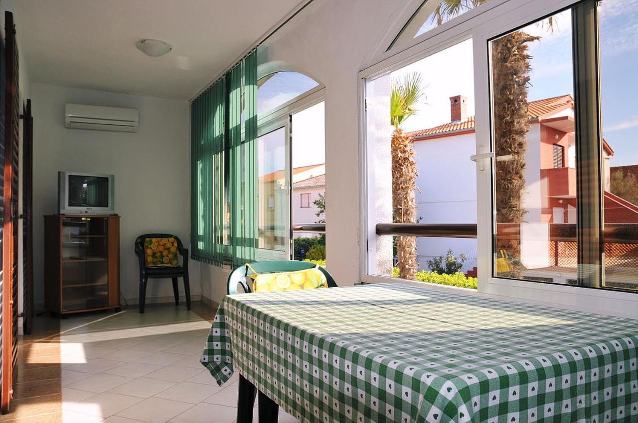 Apartments Spanjic Krk Town Exterior foto